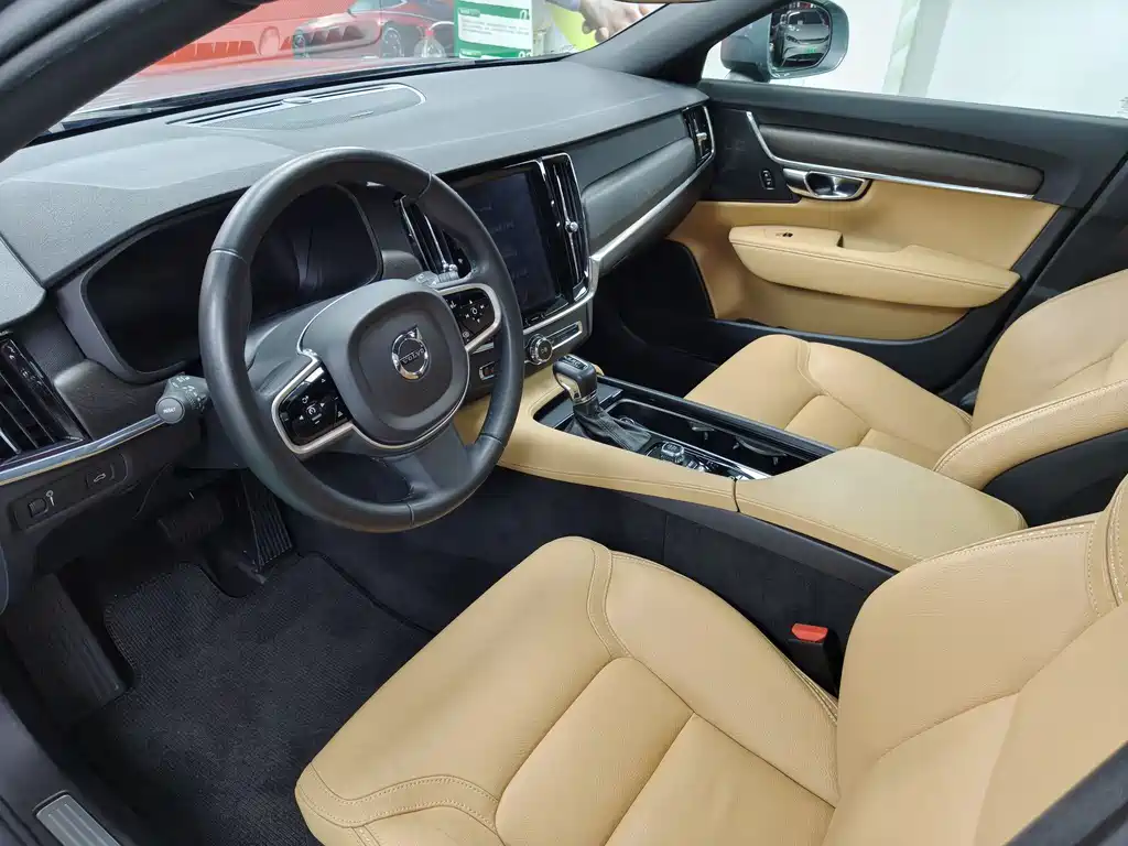 Volvo V90 2019 — фото 15