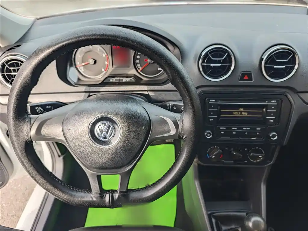 Volkswagen Jetta 2019 — фото 14