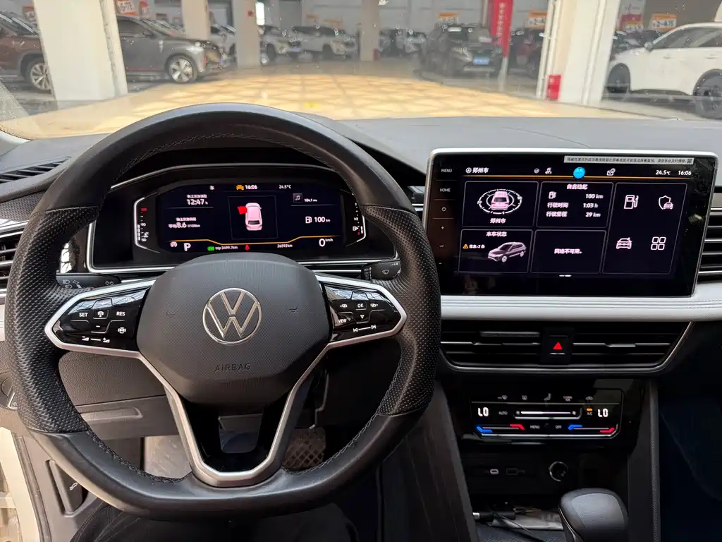 Volkswagen Tiguan L 2022 — фото 12