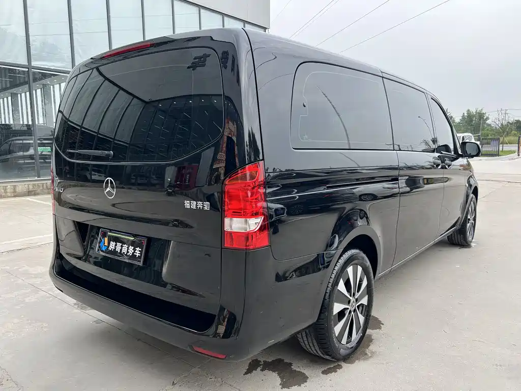 Mercedes-Benz Vito 2024 — фото 9