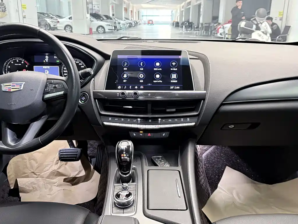 Cadillac CT5 2020 — фото 11