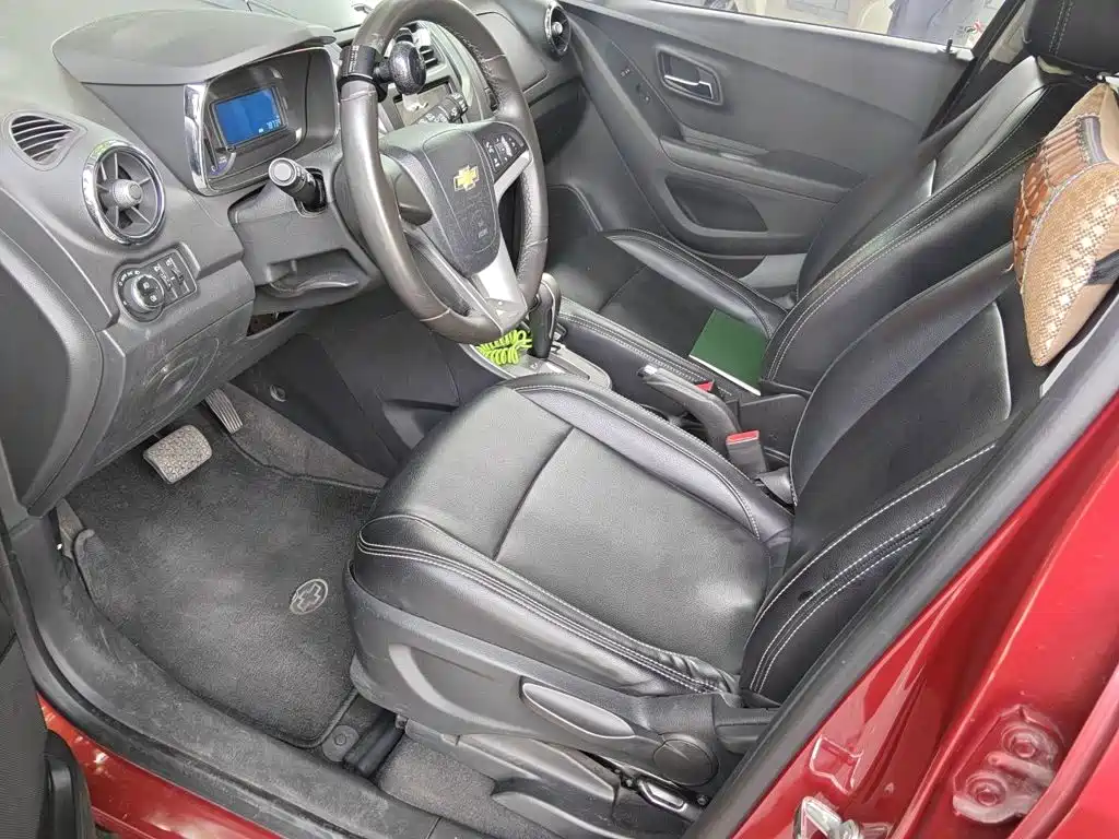 Chevrolet Trax 2016 — фото 12