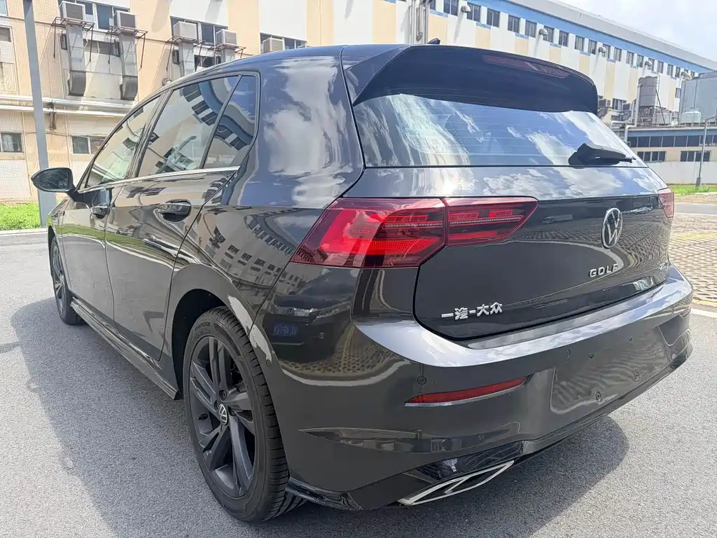 Volkswagen Golf 2023