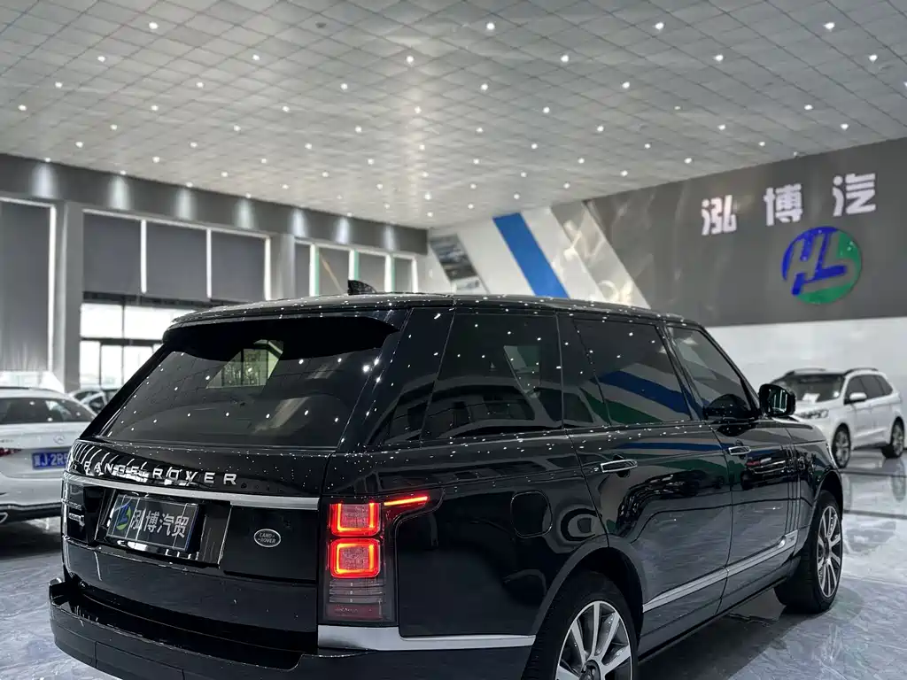 Land Rover Range Rover 2017 — фото 17