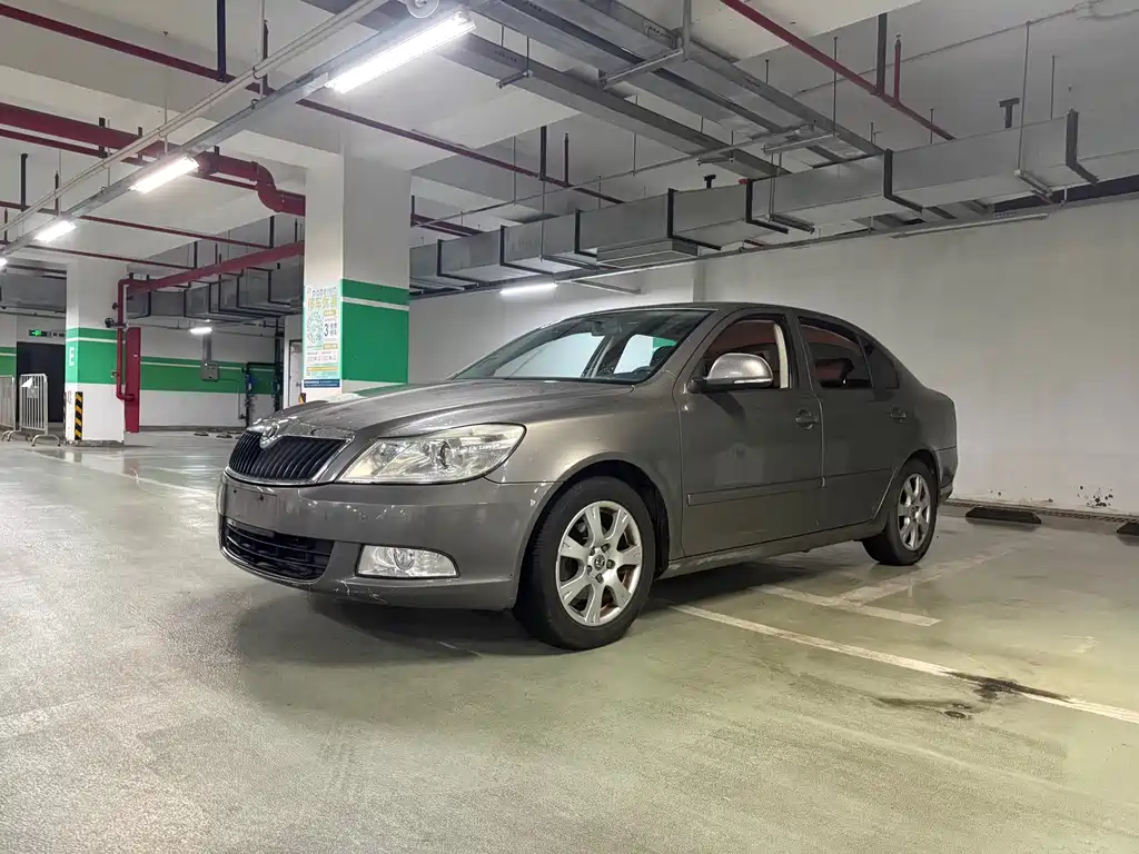 Skoda Octavia 2013 — фото 1