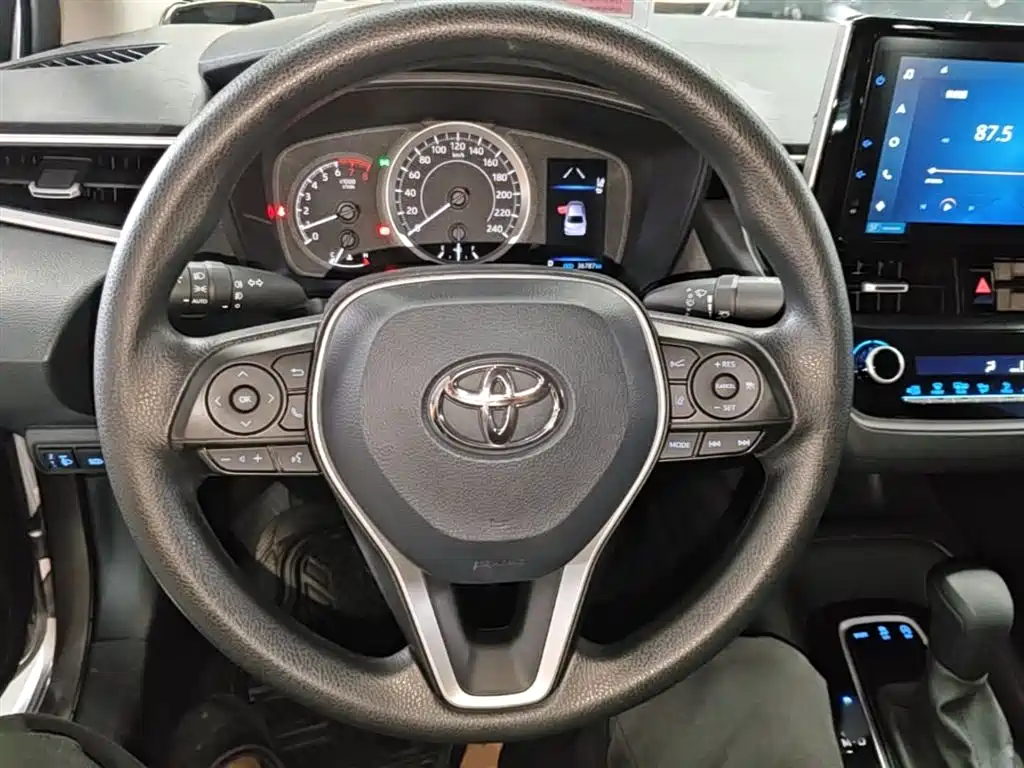 Toyota Corolla 2020 — фото 11