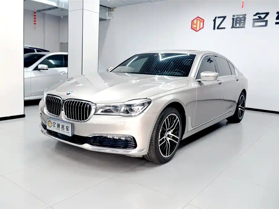 BMW 7 Series 2016 — фото 1