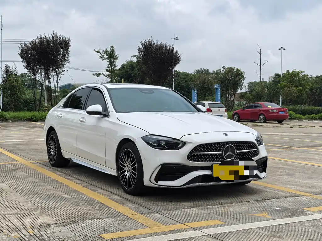 Mercedes-Benz C-Class 2023 — фото 3