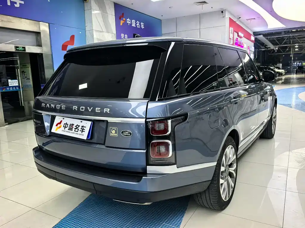Land Rover Range Rover 2021 — фото 18