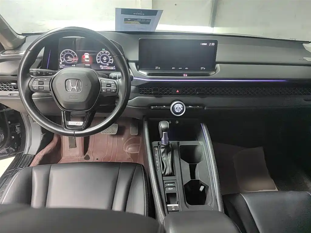 Honda Accord 2023 — фото 10