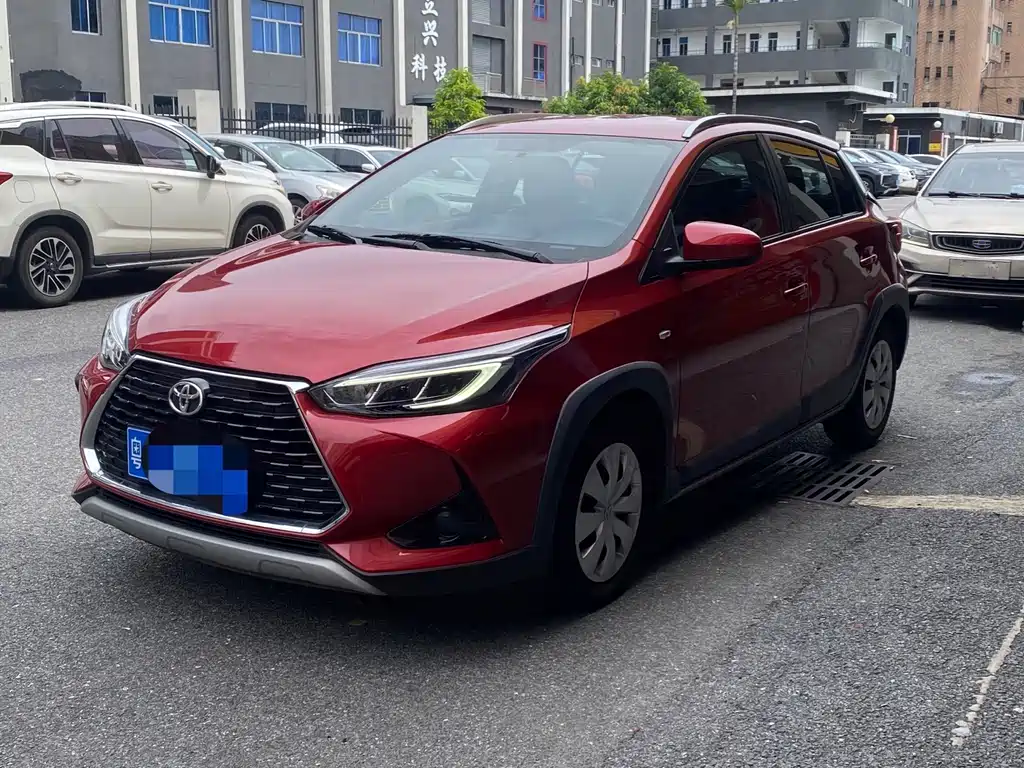 Toyota Yaris L 2021