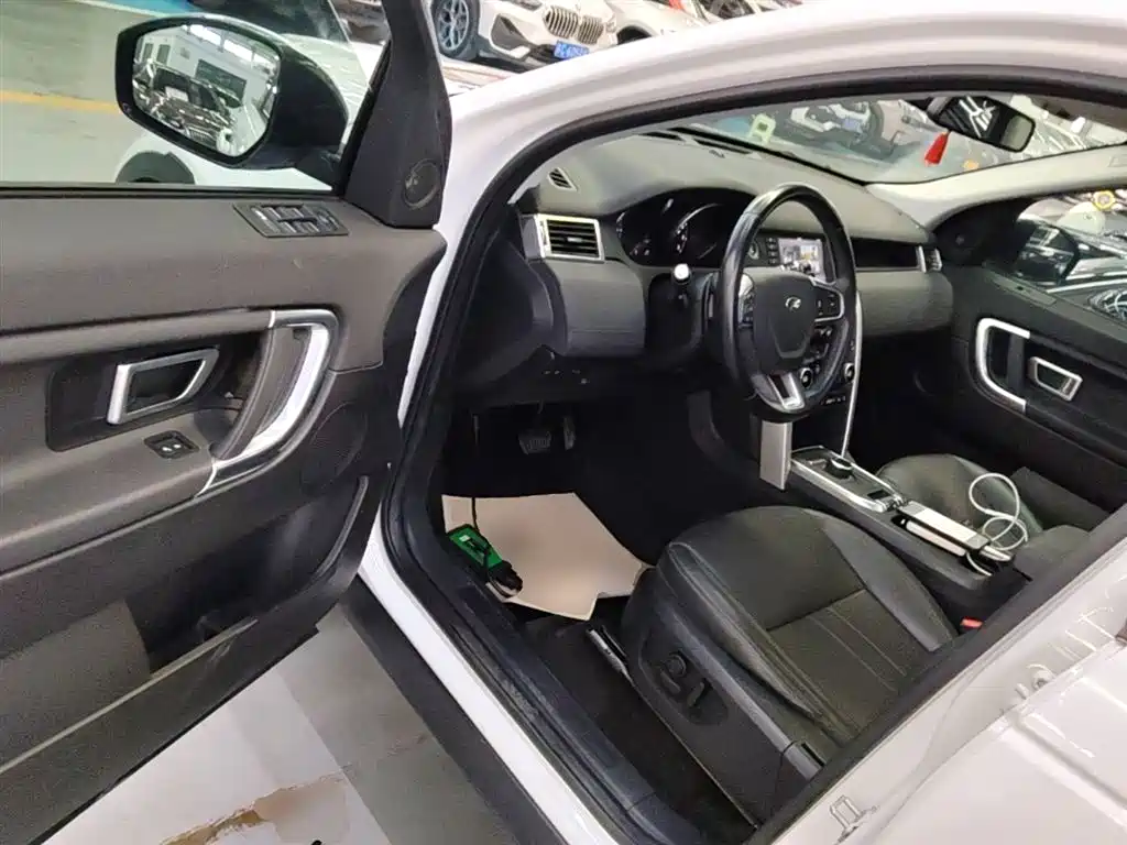 Land Rover Discovery Sport 2019 — фото 16