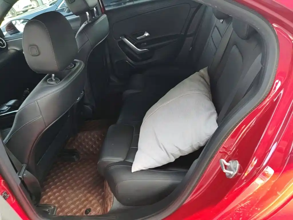 Mercedes-Benz A-Class 2023 — фото 17