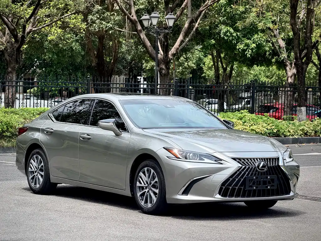 Lexus ES 2024 — фото 17