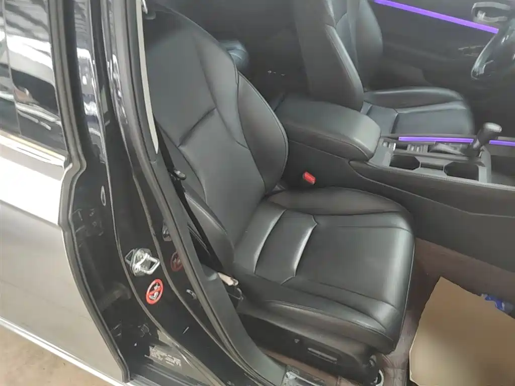 Honda Accord 2023 — фото 25