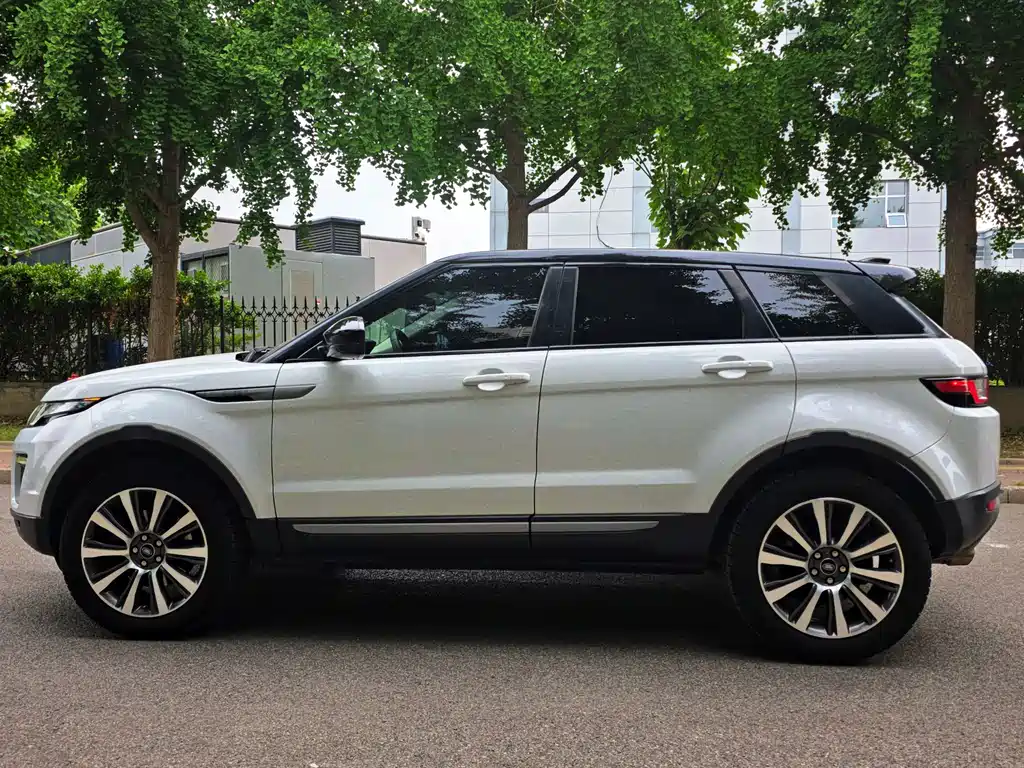 Land Rover Evoque 2017 — фото 7