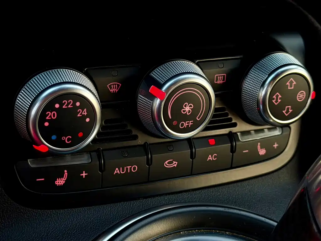 Audi R8 2014 — фото 14