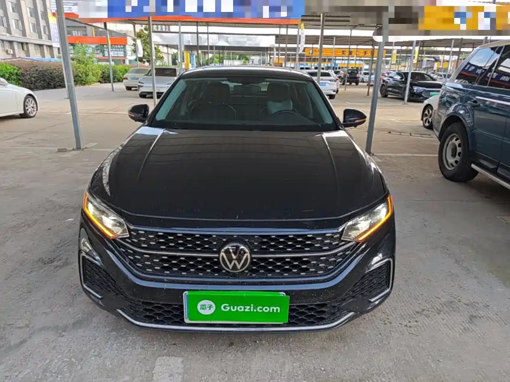 Volkswagen Passat 2023