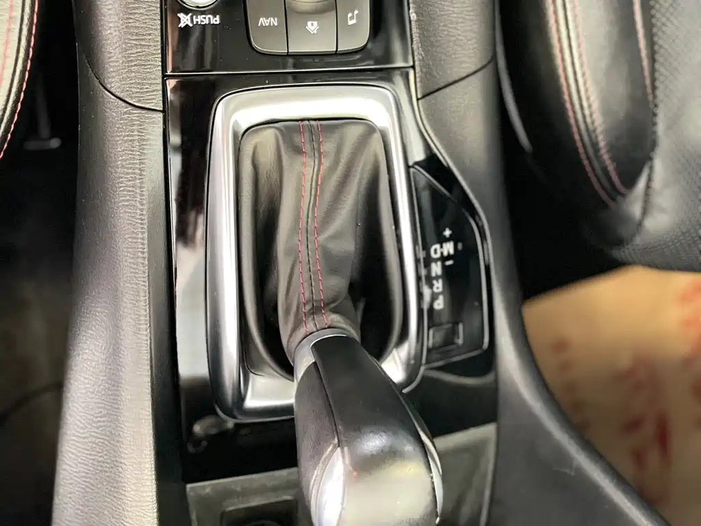 Mazda 3 Axela 2015 — фото 9