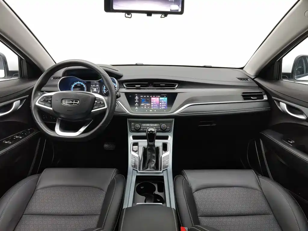 Geely Emgrand 2021
