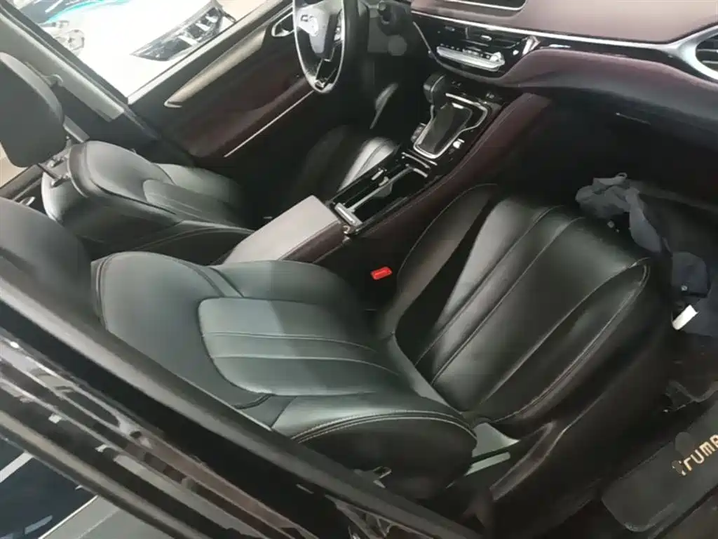 GAC Motor Trumpchi M6 2023 — фото 25