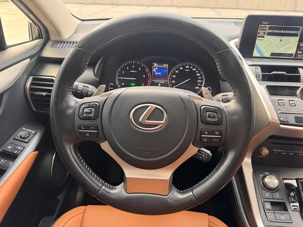 Lexus NX 2021 — фото 16