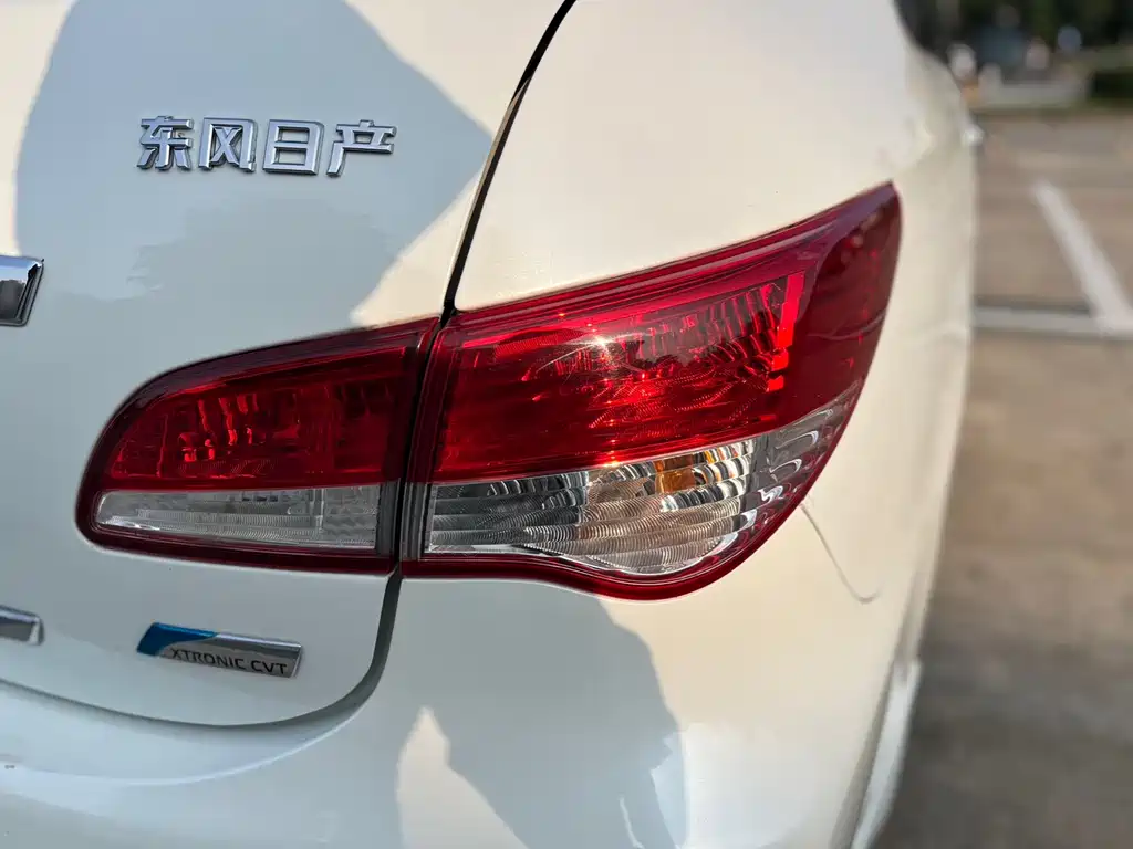 Nissan Sylphy 2018 — фото 18