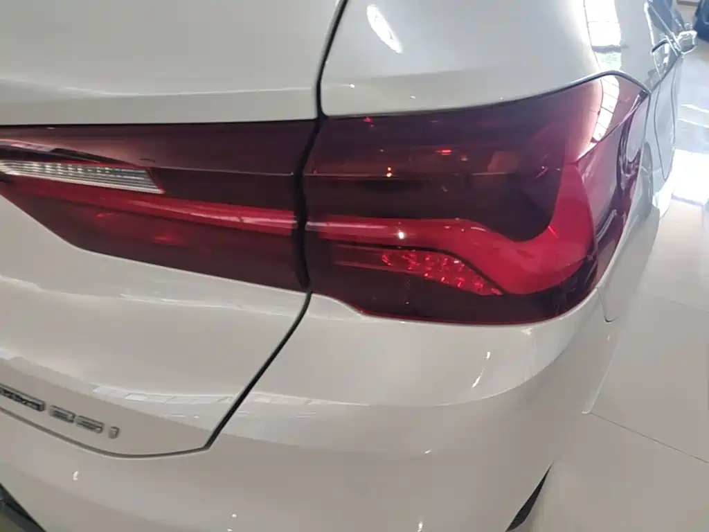 BMW X2 2022 — фото 8