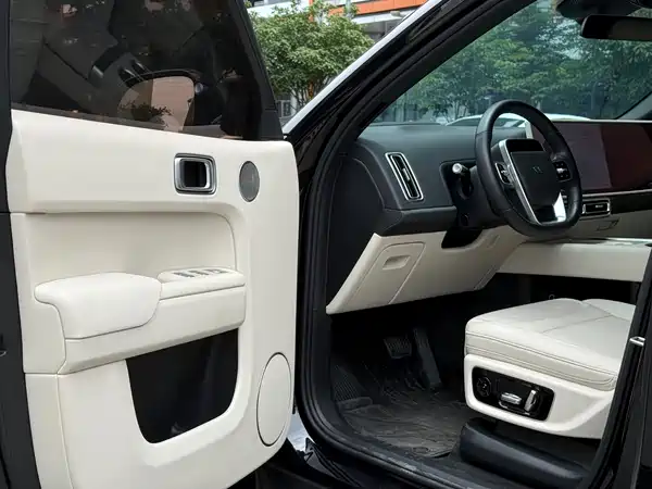 Li Auto L8 2023