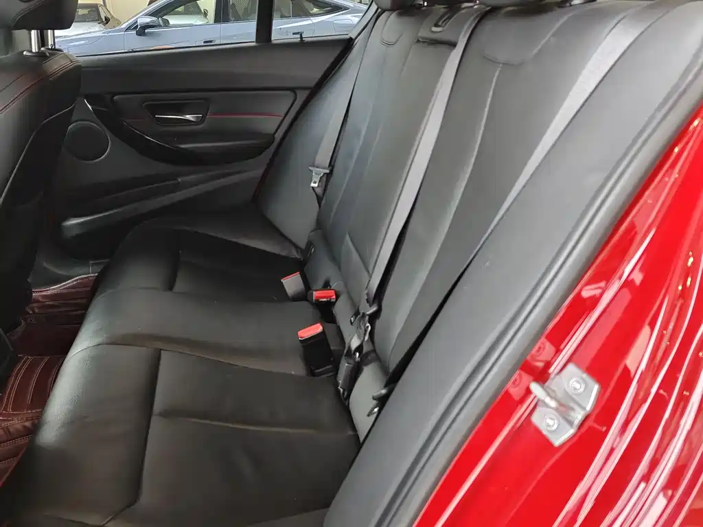 BMW 3 Series 2013 — фото 16
