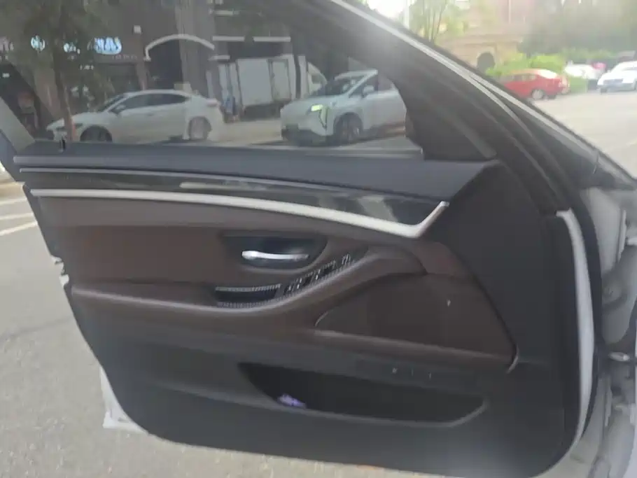 BMW 5 Series 2016