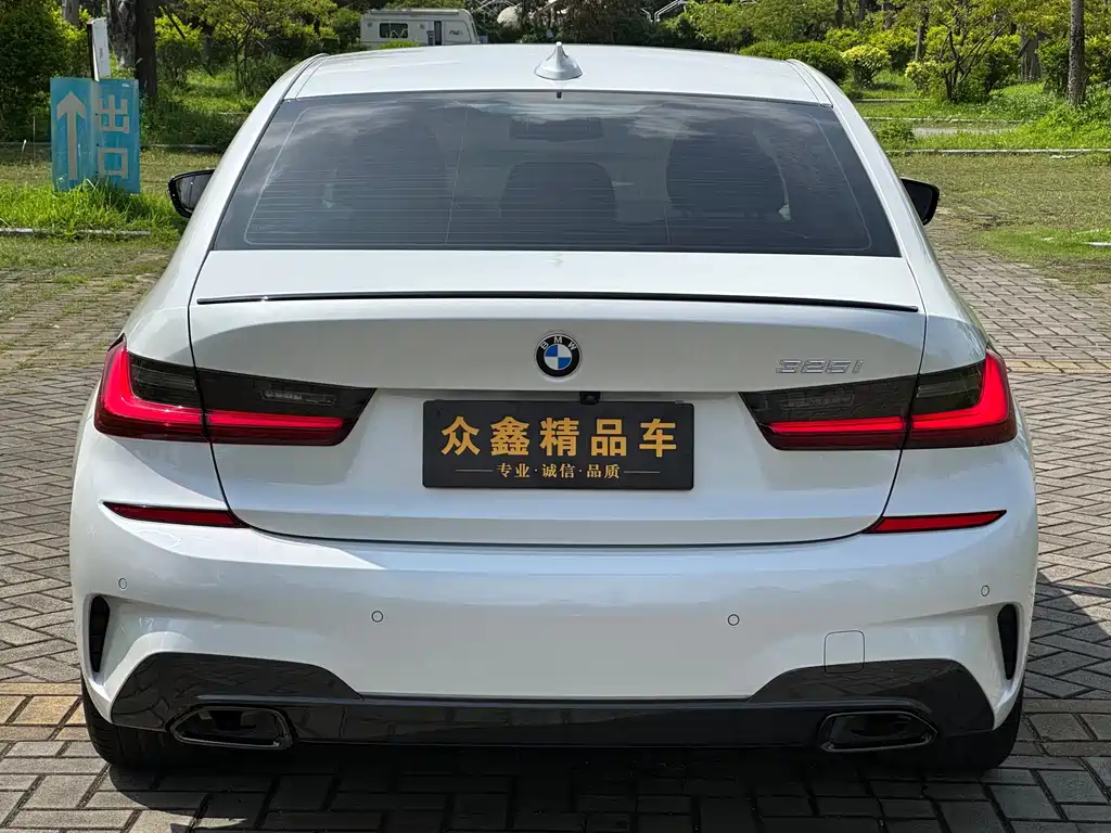 BMW 3 Series 2022 — фото 13