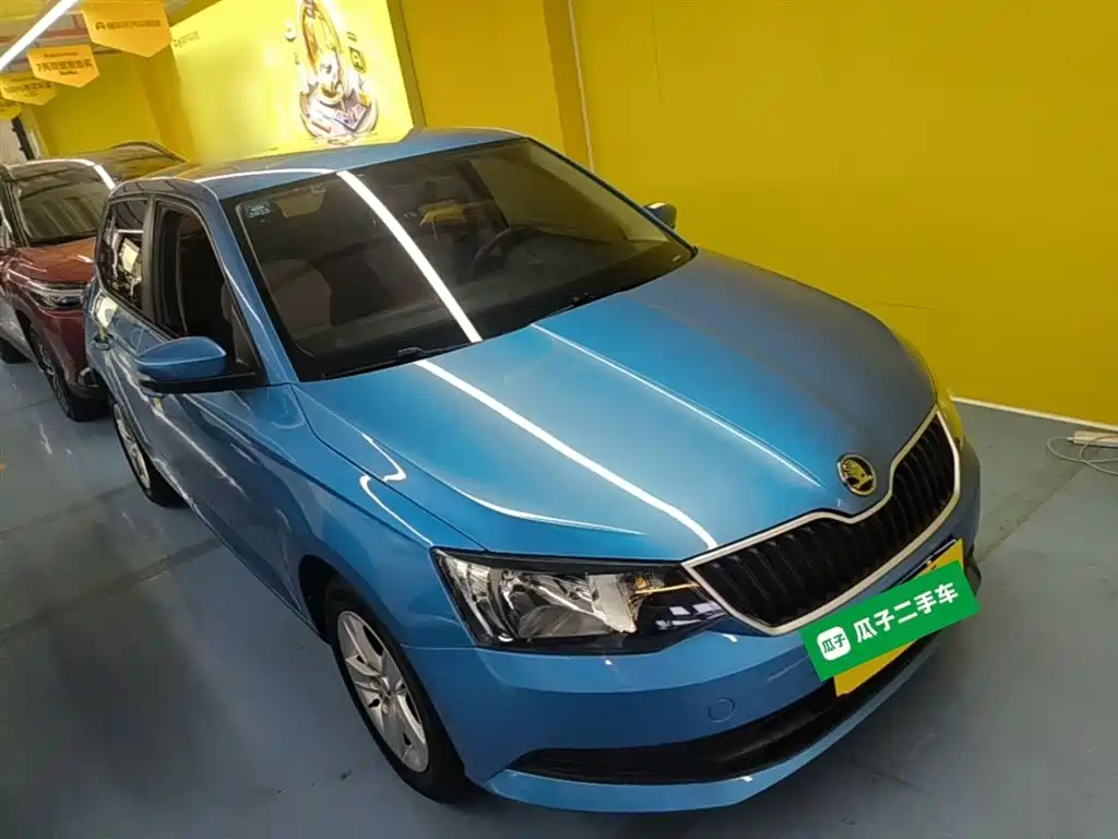 Skoda Fabia 2017 — фото 4