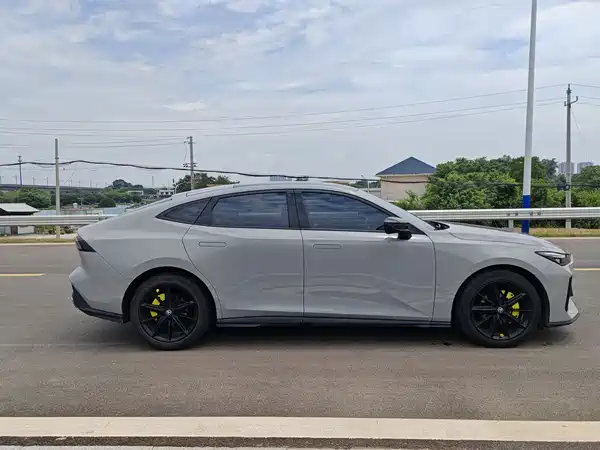 Changan UNI-V 2022