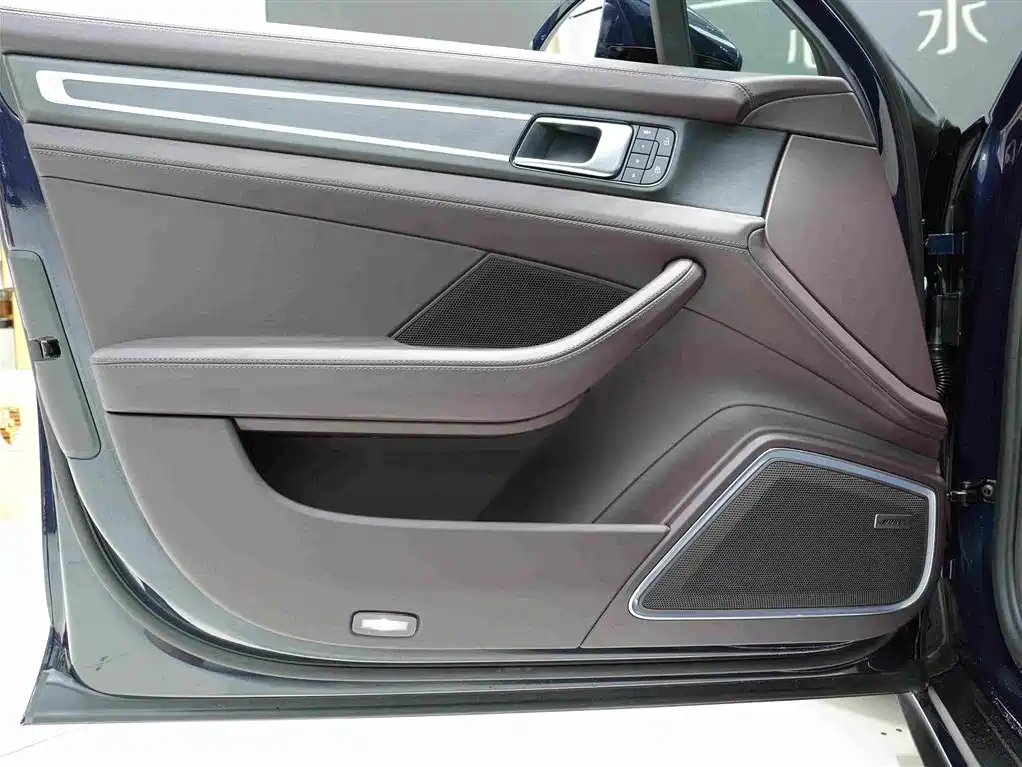 Porsche Panamera 2023 — фото 20