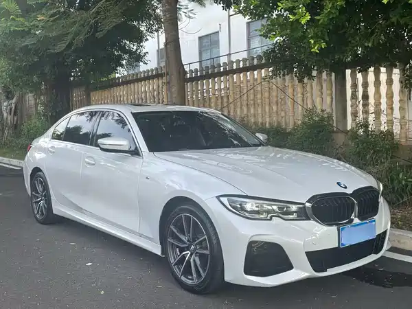 BMW 3 Series 2021