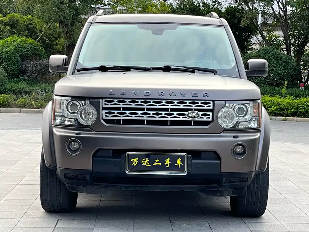 Land Rover Discovery 2012 — фото 2