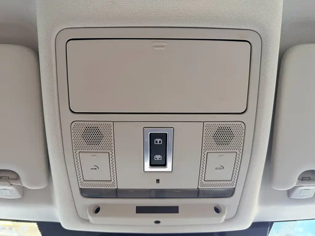 Land Rover Discovery Sport 2020 — фото 28