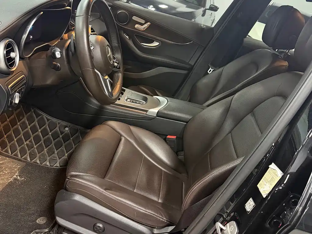 Mercedes-Benz GLC 2021