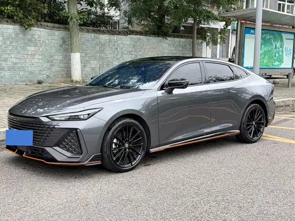 Changan UNI-V 2024