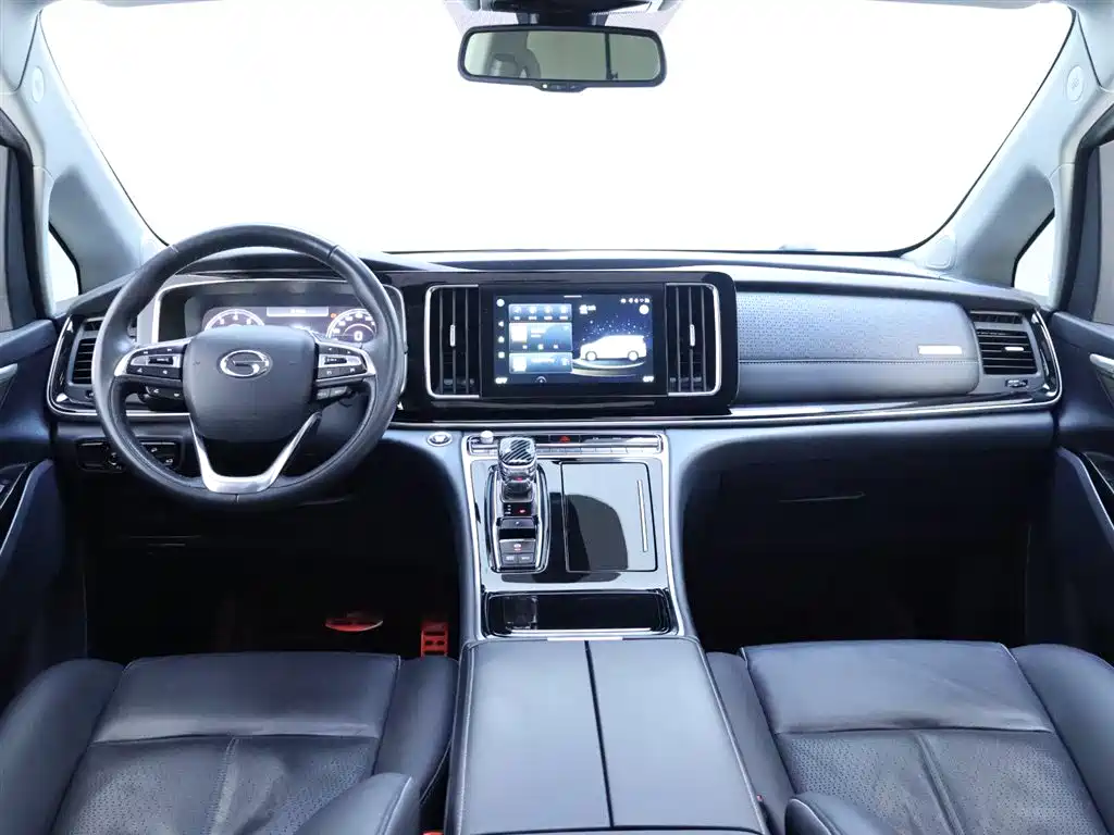 GAC Motor Trumpchi M8 2022 — фото 13