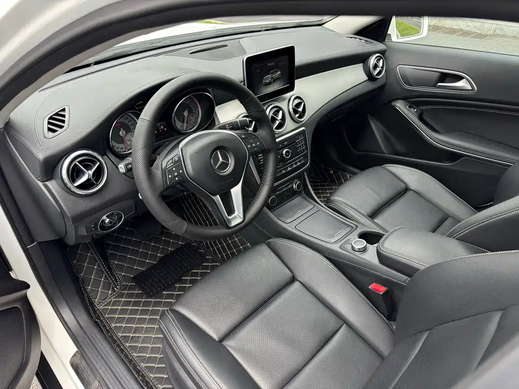 Mercedes-Benz GLA 2016 — фото 3