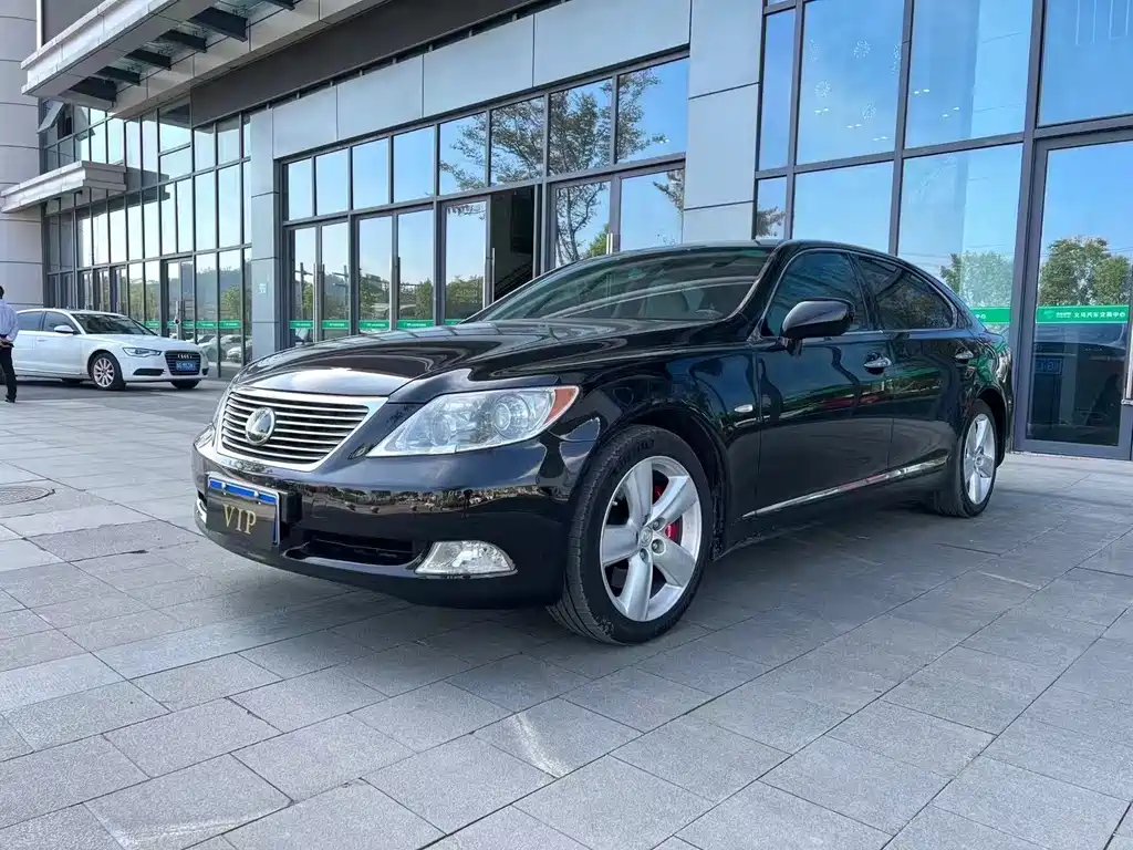 Lexus LS 2009