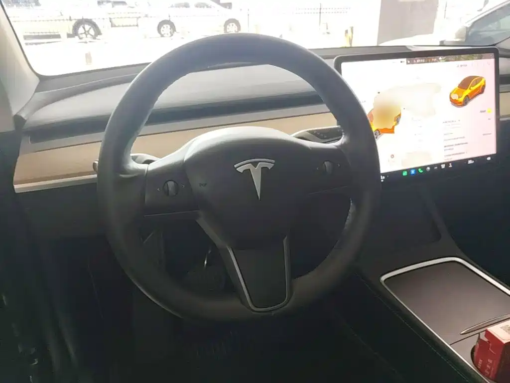 Tesla Model Y 2023 — фото 11