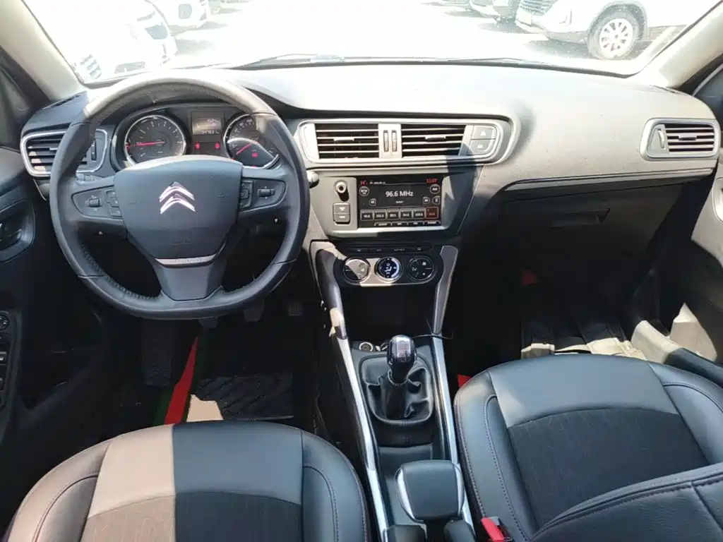 Citroen C3-XR 2017 — фото 10