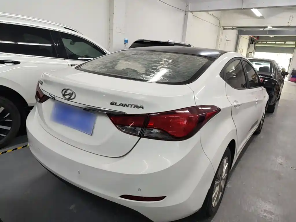 Hyundai Elantra Langdong 2017 — фото 7