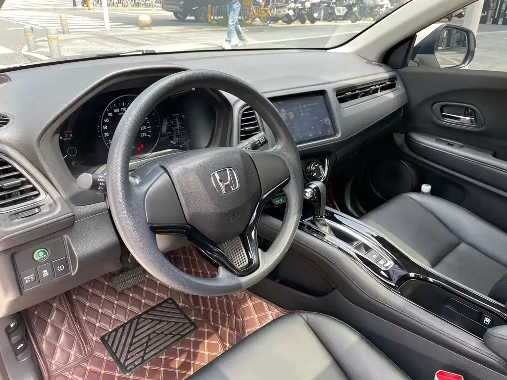 Honda Vezel 2023 — фото 17