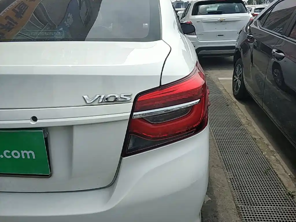 Toyota Vios 2022 — фото 8