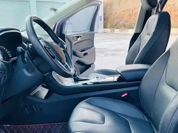 Ford Edge 2015