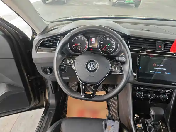 Volkswagen Tiguan L 2018